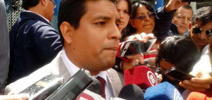Presentan denuncia contra José Serrano