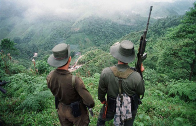 Dicidencias de las FARC secuestran a un soldado