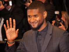 Espectacular, Usher, paternidad, cuarta ocasión